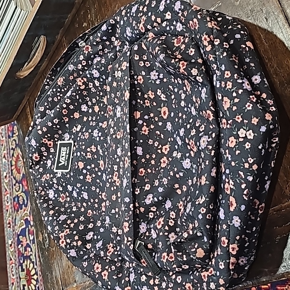 GUC Vans Off the Wall Floral Backpack